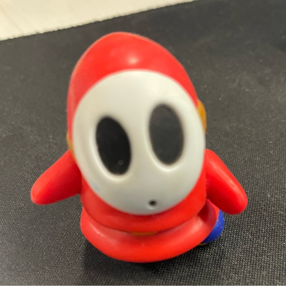 Jakks Pacific World of Nintendo Super Mario Shy Guy Figure